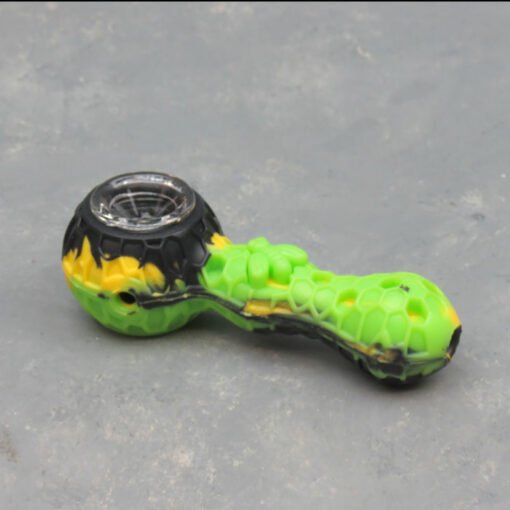4.5" Honeycomb with Bee Silicone Pipes w/Container & Tapper/Scraper